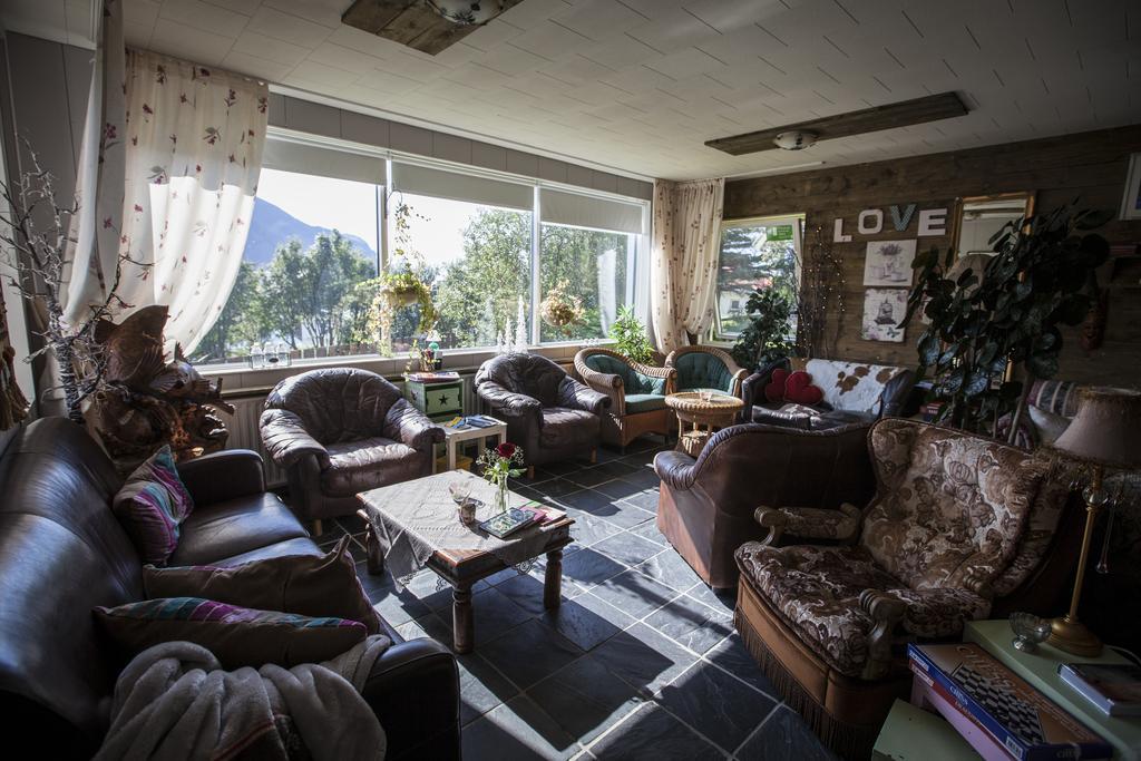 Blomasetrith Homestay ボルガルネース エクステリア 写真